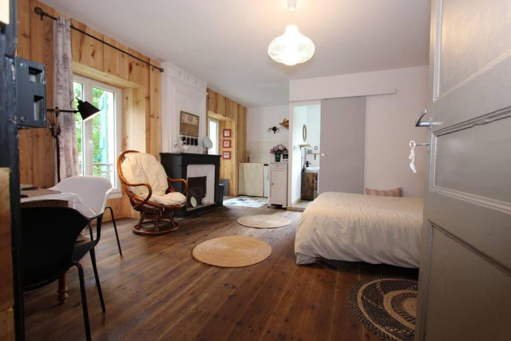 Ferienwohnung Charmant Studio Avec Jardin A La Campagne Sur Le Chemin De Saint Jacques De Compostelle Lauzerte Exterior foto